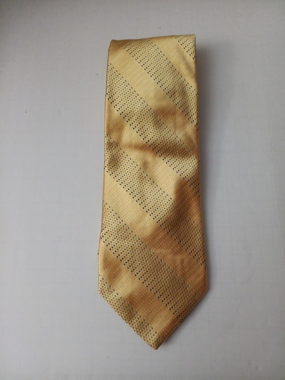 Take Six Tie Gold Mens 4in W x 58in L Made In Italy 100% Silk